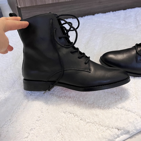 Women leather boots size 8 1/2 - Picture 5 of 5